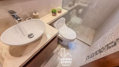 Apartamento de 3 alcobas en venta en Usaquen Santa Barbara Oriental, Bogotá, 106 m² · foto 13 de 18