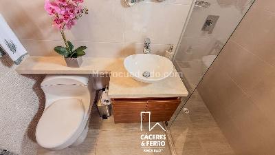 Apartamento de 3 alcobas en venta en Usaquen Santa Barbara Oriental, Bogotá, 106 m² · foto 9 de 18