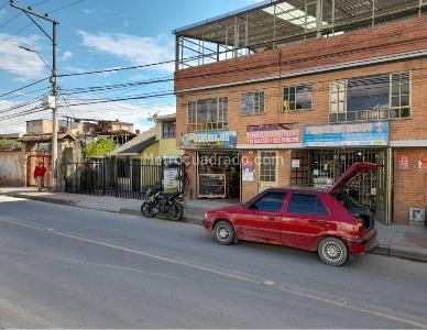 Casa de 5 alcobas en venta en Mexico, Funza, 640 m² · foto 3 de 7