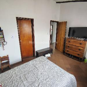 Casa de 5 alcobas en venta en Centro, Funza, 243 m² · foto 15 de 16