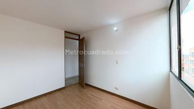 Apartamento en venta en Ub Altos De San Juan, Mosquera · foto 4 de 17