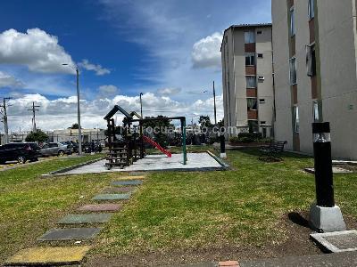 Apartamento de 3 alcobas en venta en El Hato, Funza, 55 m² · foto 9 de 11