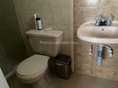 Casa de 4 alcobas en venta en Los Colores, Medellín, 305 m² · foto 16 de 20