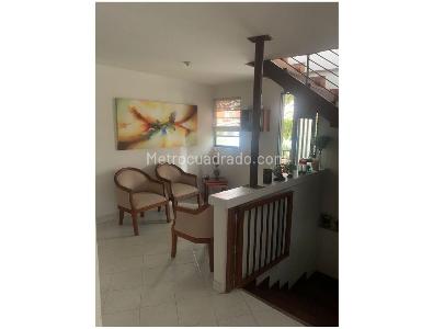 Casa de 5 alcobas en venta en La Castellana, Medellín, 360 m² · foto 6 de 11