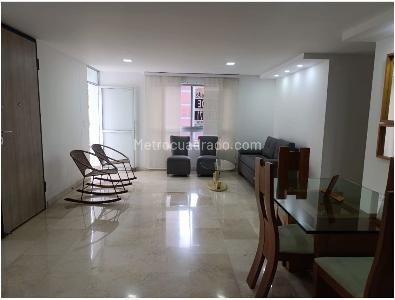 Apartamento de 3 alcobas en venta en La Castellana, Medellín, 146 m² · foto 3 de 18
