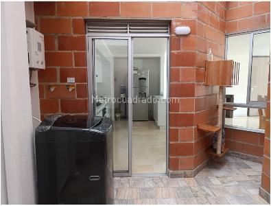 Apartamento de 3 alcobas en venta en La Castellana, Medellín, 146 m² · foto 9 de 18