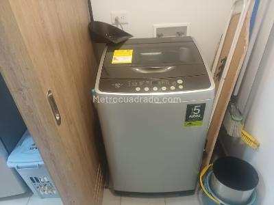 Apartamento de 3 alcobas en venta en Estadio Florida Nueva, Medellín, 85 m² · foto 4 de 20