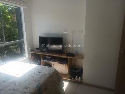 Apartamento de 3 alcobas en venta en Estadio Florida Nueva, Medellín, 85 m² · foto 9 de 20