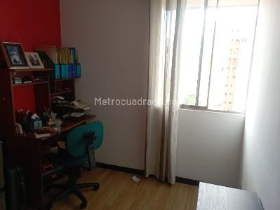 Apartamento en venta en Los Colores, Medellín · foto 5 de 11