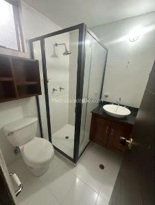 Apartamento de 3 alcobas en venta en El Poblado Manila, Medellín, 97 m² · foto 9 de 19