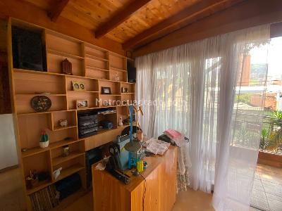 Apartamento en venta en La Floresta, Medellín · foto 4 de 19