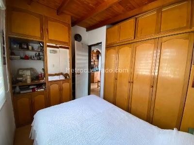 Apartamento en venta en La Floresta, Medellín · foto 8 de 19