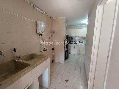 Apartamento de 3 alcobas en venta en Estadio Florida Nueva, Medellín, 97 m² · foto 10 de 20