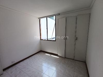 Apartamento de 3 alcobas en venta en Estadio Florida Nueva, Medellín, 97 m² · foto 18 de 20