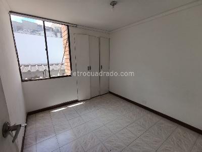 Apartamento de 3 alcobas en venta en Estadio Florida Nueva, Medellín, 97 m² · foto 19 de 20