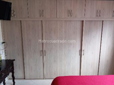 Apartamento de 3 alcobas en venta en Carlos E Restrepo, Medellín, 86 m² · foto 10 de 17