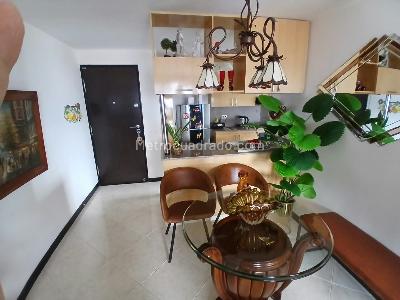 Apartamento de 2 alcobas en venta en La Castellana, Medellín, 70 m² · foto 3 de 20