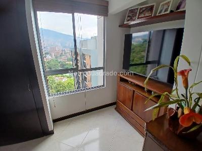 Apartamento de 2 alcobas en venta en La Castellana, Medellín, 70 m² · foto 7 de 20
