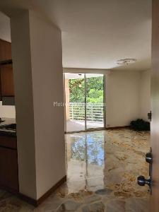 Apartamento en venta en Almeria, Medellín · foto 2 de 20