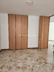 Apartamento en venta en Almeria, Medellín · foto 8 de 20