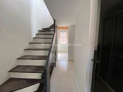 Casa de 3 alcobas en venta en Rodeo Alto, Medellín, 69 m² · foto 10 de 19