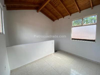 Casa de 3 alcobas en venta en Rodeo Alto, Medellín, 69 m² · foto 11 de 19