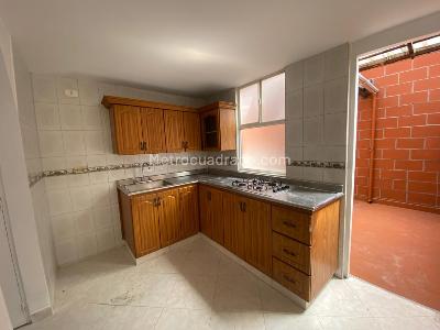 Casa de 3 alcobas en venta en Rodeo Alto, Medellín, 69 m² · foto 14 de 19