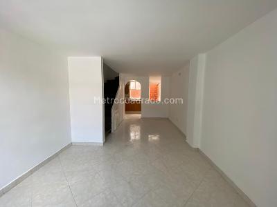 Casa de 3 alcobas en venta en Rodeo Alto, Medellín, 69 m² · foto 18 de 19