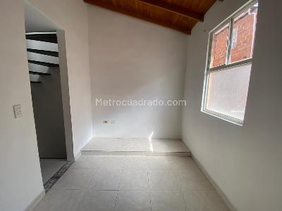 Casa de 3 alcobas en venta en Rodeo Alto, Medellín, 69 m² · foto 6 de 19