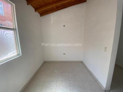 Casa de 3 alcobas en venta en Rodeo Alto, Medellín, 69 m² · foto 7 de 19