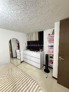 Apartamento en venta en Almeria, Medellín · foto 6 de 17