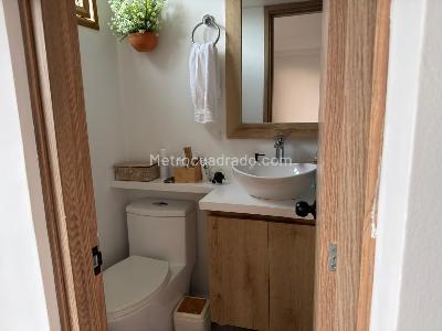 Apartamento de 3 alcobas en venta en Belen Loma De Los Bernal, Medellín, 81 m² · foto 12 de 20