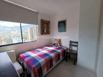Apartamento de 3 alcobas en venta en Los Colores, Medellín, 88 m² · foto 6 de 12