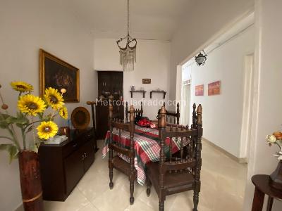 Casa de 5 alcobas en venta en El Salvador, Medellín, 178 m² · foto 4 de 20