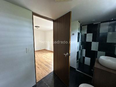 Apartamento de 3 alcobas en venta en La Visitacion, Medellín, 100 m² · foto 14 de 18