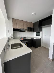 Apartamento de 2 alcobas en venta en Valle Del Lili, Cali, 80 m² · foto 2 de 20