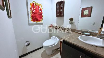 Apartamento de 3 alcobas en venta en Bellavista, Cali, 220 m² · foto 10 de 19
