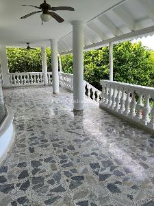 Casa de 3 alcobas en venta en Ciudad Jardin, Cali, 1250 m² · foto 2 de 14