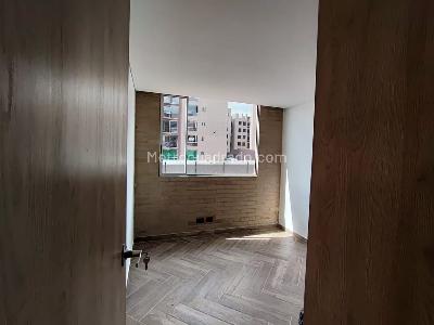 Apartamento de 3 alcobas en venta en Reserva Del Lago, Cajicá, 80 m² · foto 12 de 18