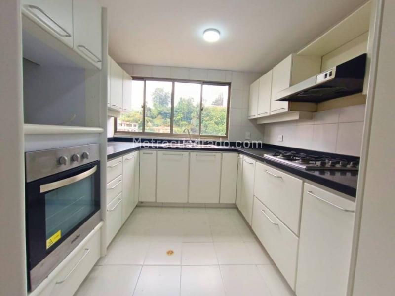 Apartamento en Venta, Edificio Tejares Del Bosque, Manizales - Więcej