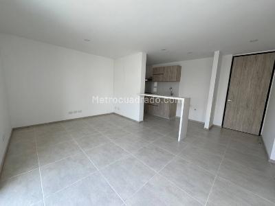 Apartamento de 3 alcobas en arriendo en Avenida Kevin Angel, Manizales, 75 m² · foto 4 de 15