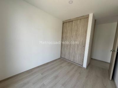 Apartamento de 3 alcobas en arriendo en Avenida Kevin Angel, Manizales, 75 m² · foto 11 de 15