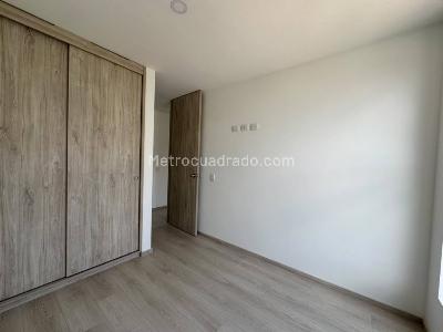 Apartamento de 3 alcobas en arriendo en Avenida Kevin Angel, Manizales, 75 m² · foto 12 de 15