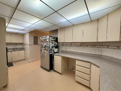 Apartamento de 3 alcobas en venta en San Patricio, Bogotá, 204 m² · foto 4 de 17