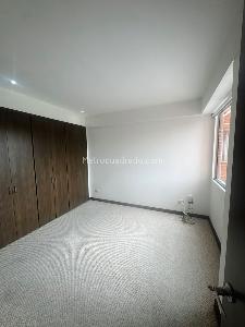 Apartamento de 3 alcobas en venta en San Antonio Norte, Bogotá, 72 m² · foto 9 de 20