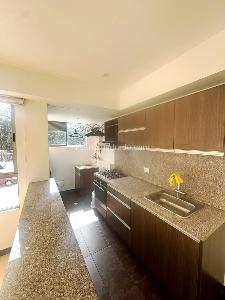 Apartamento de 3 alcobas en venta en San Antonio Norte, Bogotá, 72 m² · foto 3 de 20