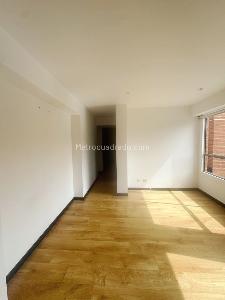 Apartamento de 3 alcobas en venta en San Antonio Norte, Bogotá, 72 m² · foto 8 de 20