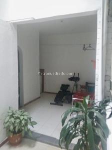 Casa de 5 alcobas en venta en San Luis, Bogotá, 240 m² · foto 11 de 20