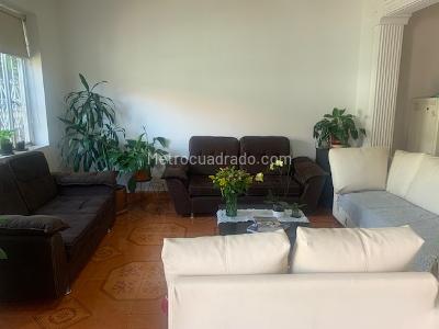 Casa de 5 alcobas en venta en San Luis, Bogotá, 240 m² · foto 5 de 20