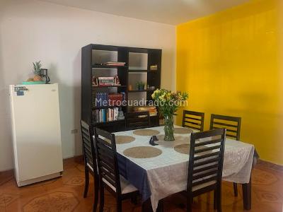 Casa de 5 alcobas en venta en San Luis, Bogotá, 240 m² · foto 7 de 20
